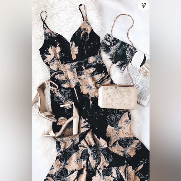 Lulu’s Dress - Picture 5 of 5